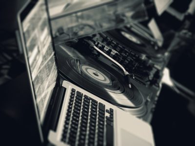 DJ y sonorización para eventos en Barcelona - Xuxisland