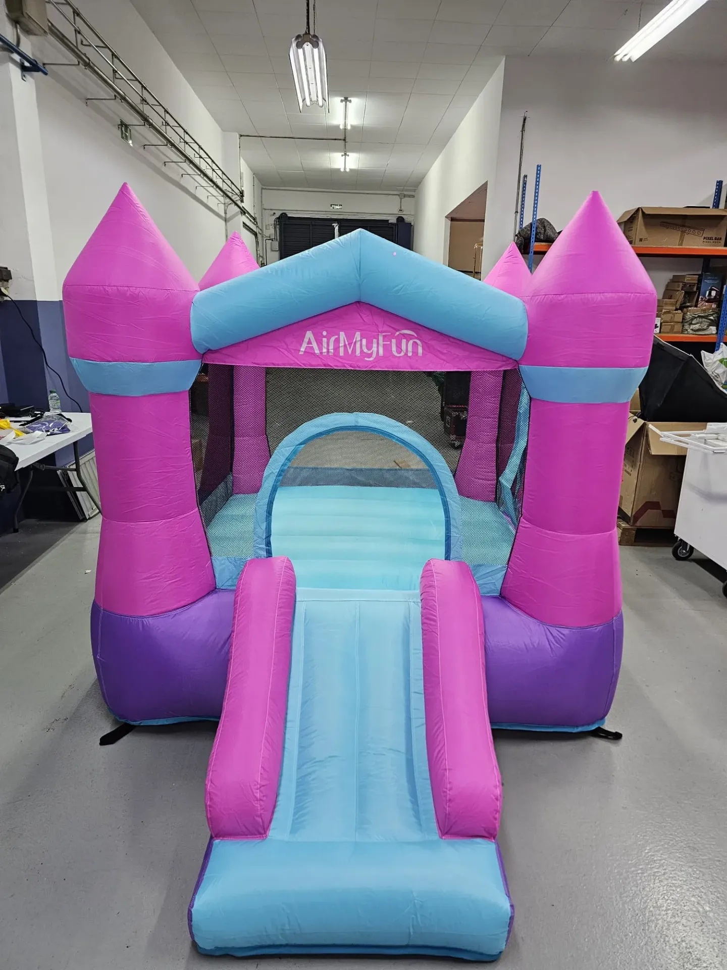 [alq_hinch] ALQUILER HINCHABLE PARA NIÑOS -	AUTOSERVICIO BARCELONA