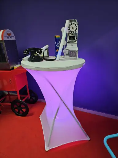 ALQUILER MESAS ILUMINADAS EVENTOS